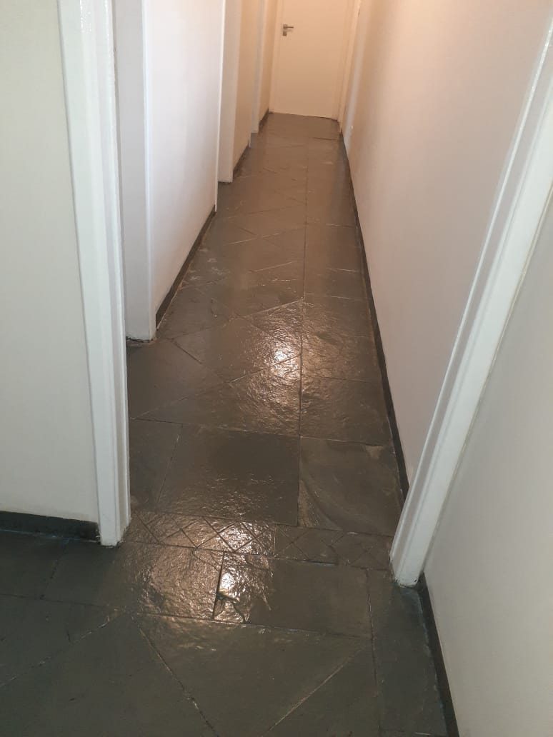 Limpeza de piso de ardósia - JF Polimentos